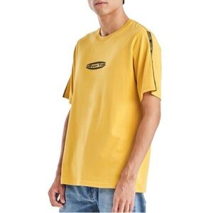 Levi's Silver Tab Retro Relaxed Fit Short Sleeve T-Shirt Size Large New With Tag